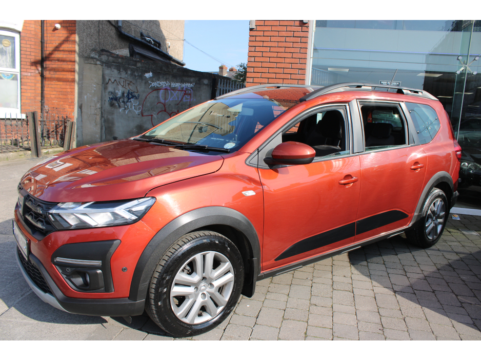 2022 Dacia Jogger - image 6