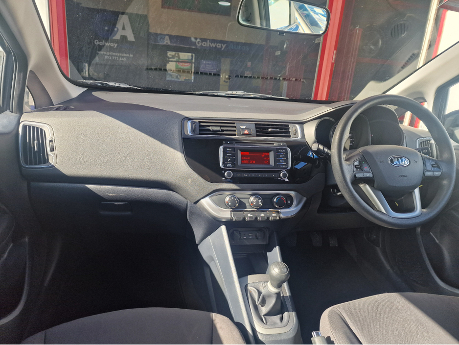 2016 Kia Rio - image 26