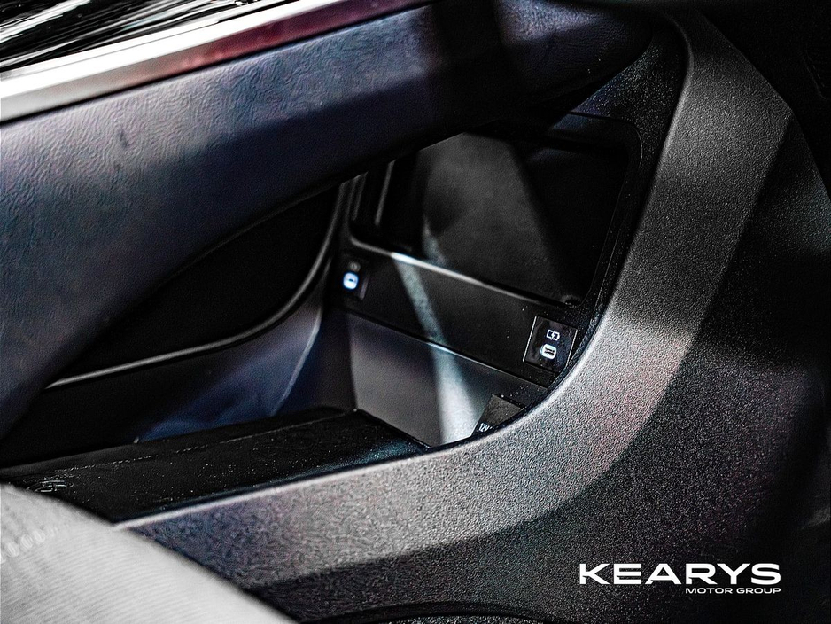 2024 Toyota bZ4X - image 24