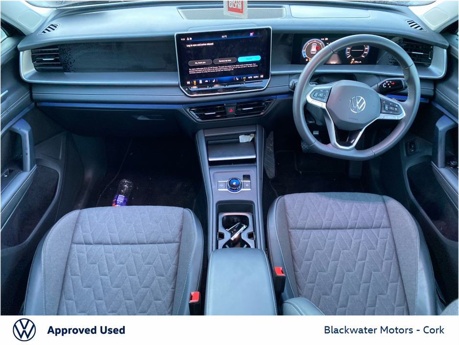 2025 Volkswagen Tayron - image 2