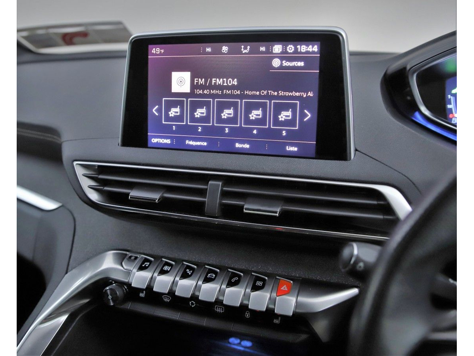 2019 Peugeot 3008 - image 23