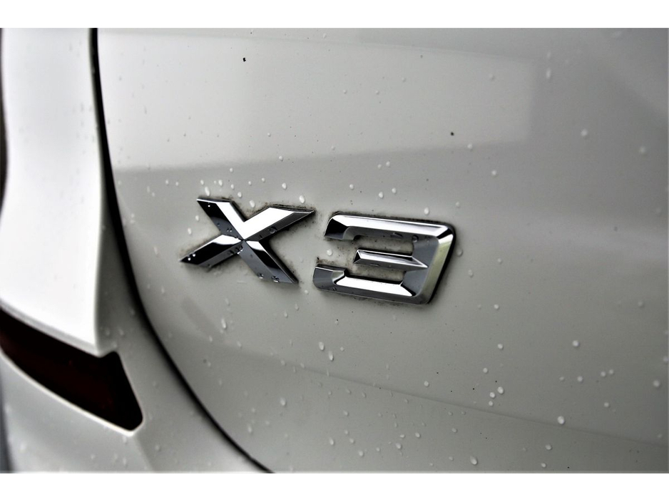 2020 BMW X3 - image 26