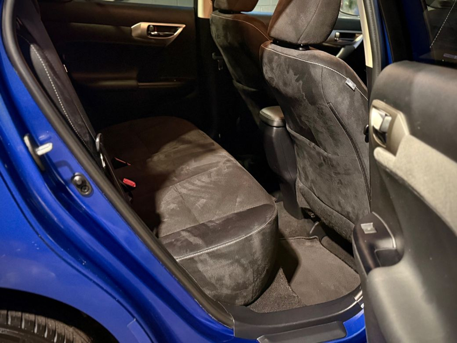 2015 Lexus CT 200 h - image 12