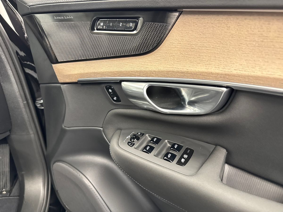 2026 Volvo XC90 - image 11