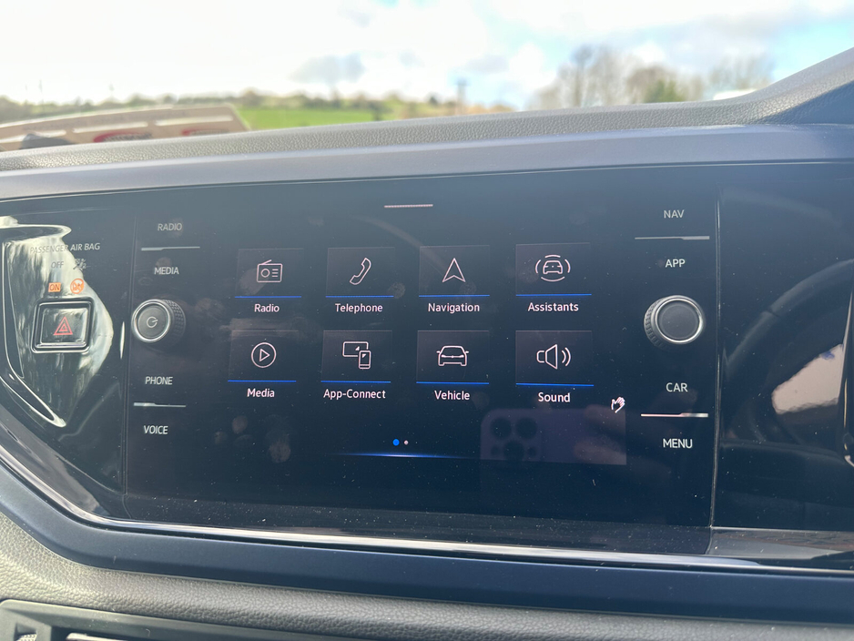 2021 Volkswagen Polo - image 17