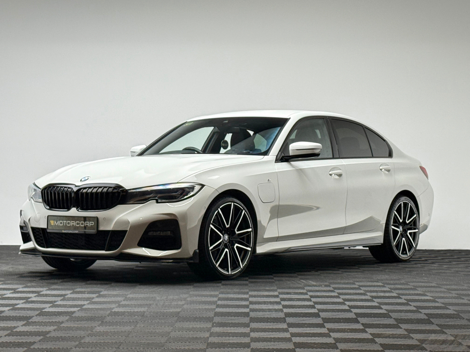 2020 BMW 3 Series 330E M SPORT €27,990