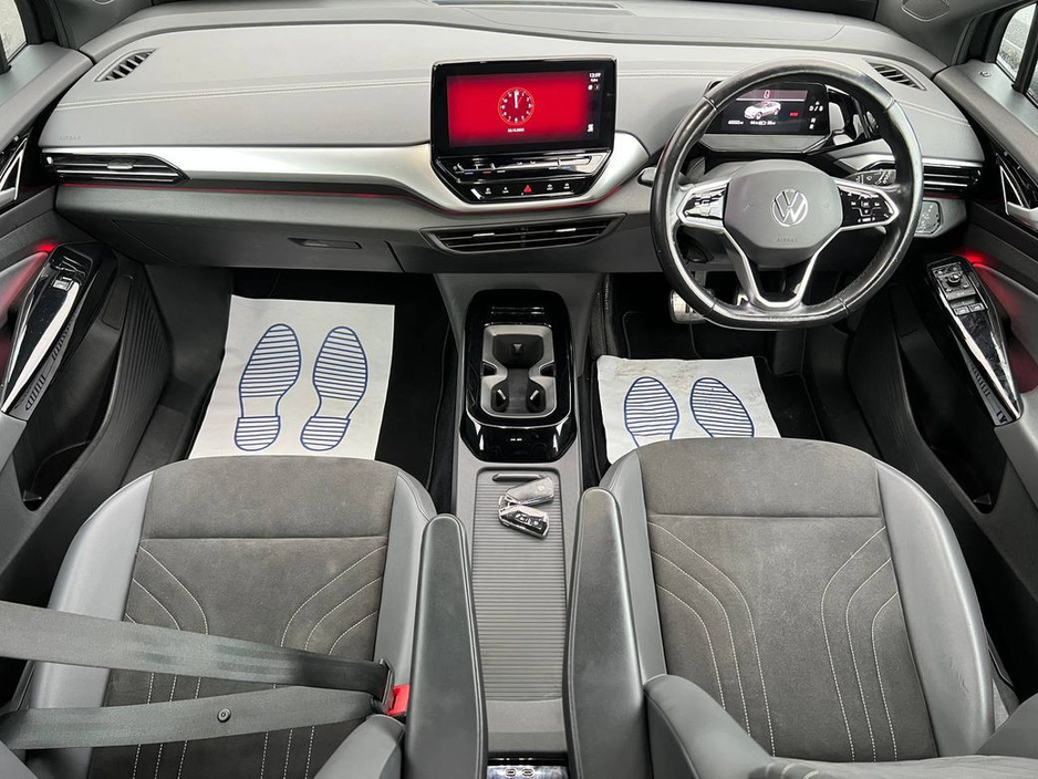 2023 Volkswagen ID.4 PURE LIFE 52KWH // HEATED SEATS // APPLE CARPLAY/ANDROID AUTO // DIGITAL CLUSTER €22,900