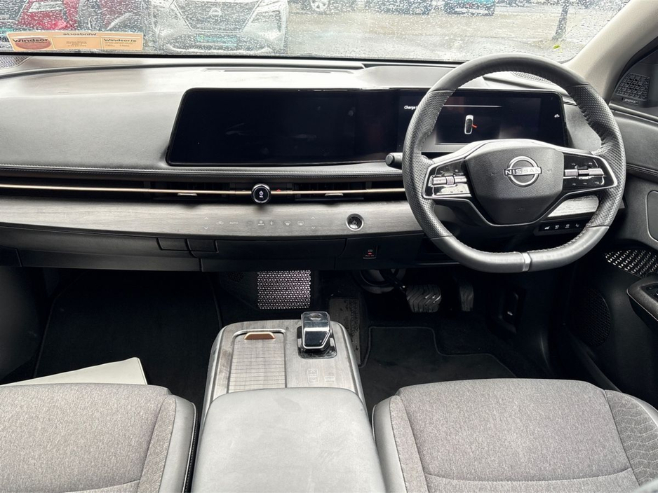 2025 Nissan Ariya - image 3