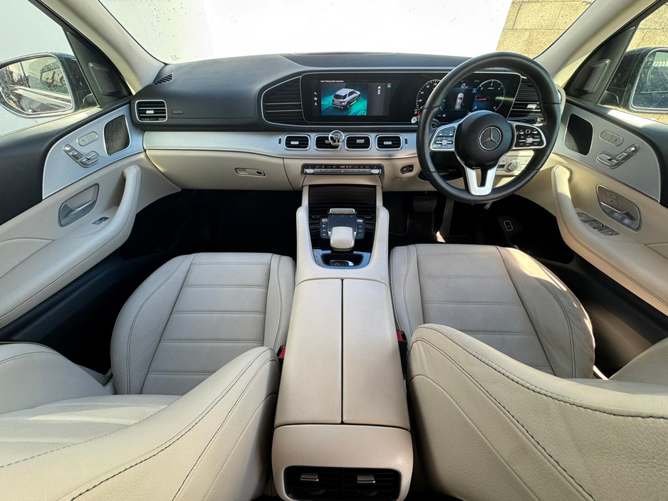 2021 Mercedes-Benz GLE Class - image 4