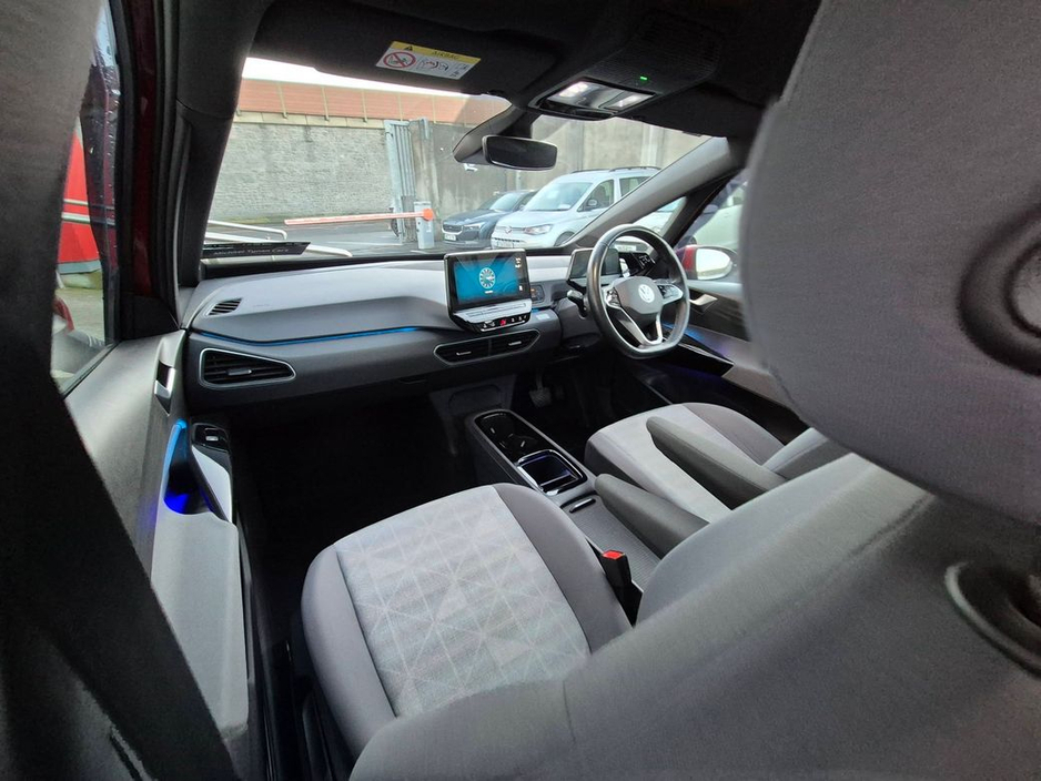 2022 Volkswagen ID.3 Pro 58KWH Life, 20” Alloys, Climate Control, Heated Seats, CarPlay - Trade in Price €20, 888. €20,999