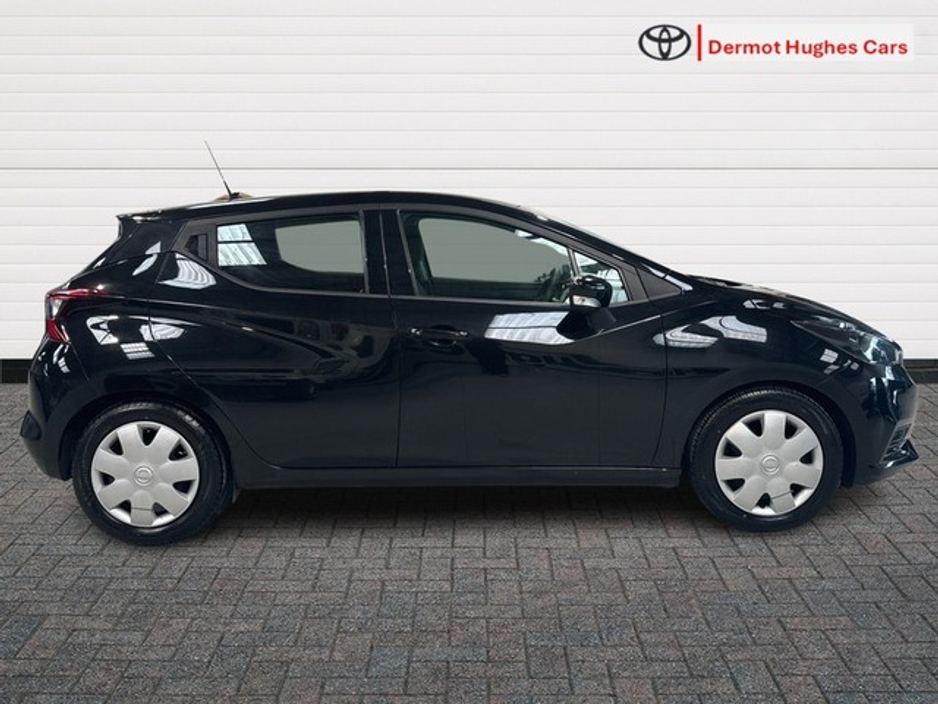 2022 Nissan Micra - image 3