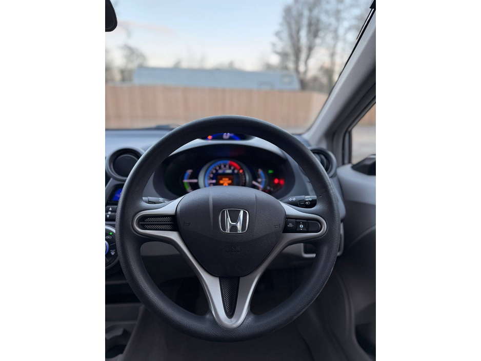 2009 Honda Insight - image 37