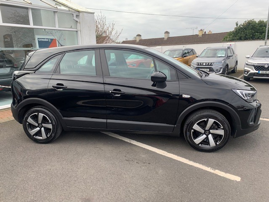 2024 Opel Crossland X - image 2