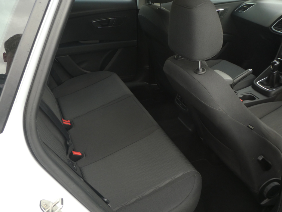 2015 SEAT Leon - image 8