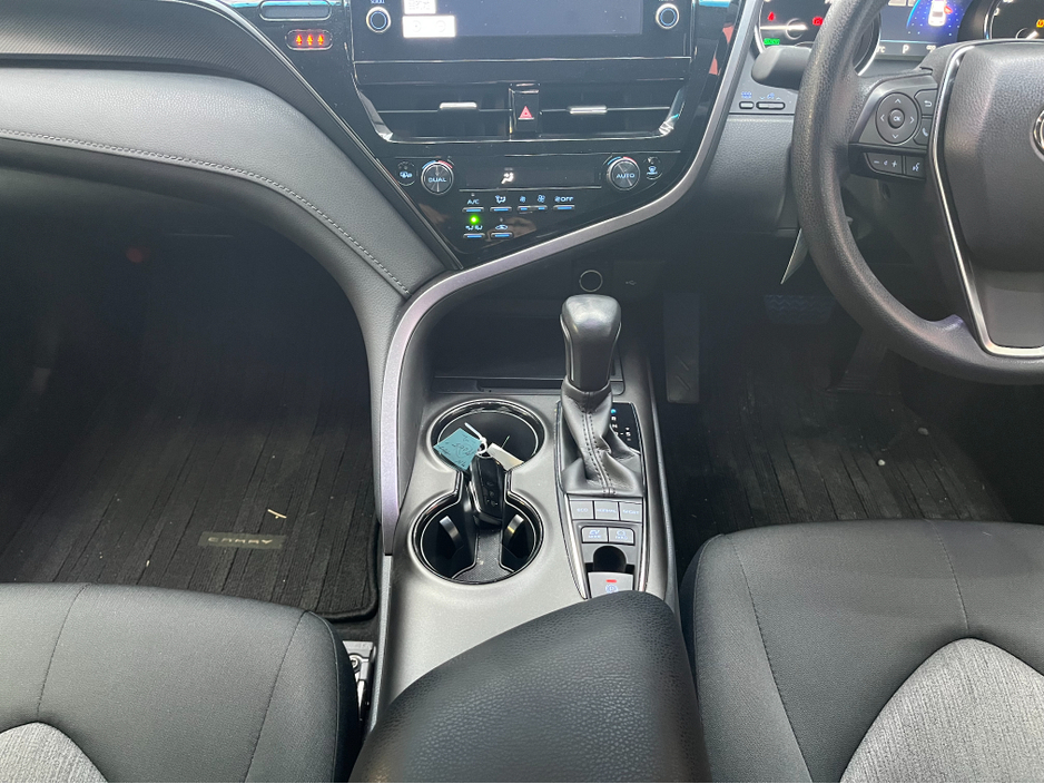 2022 Toyota Camry - image 18