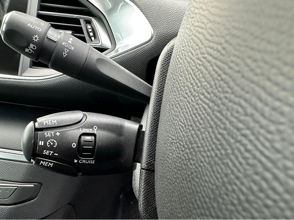 2016 Peugeot 308 ALLURE 2.0 HDI-AUTOMATIC-LOW MILES €12,450