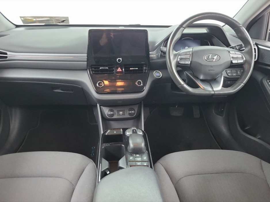 2020 Hyundai Ioniq - image 3