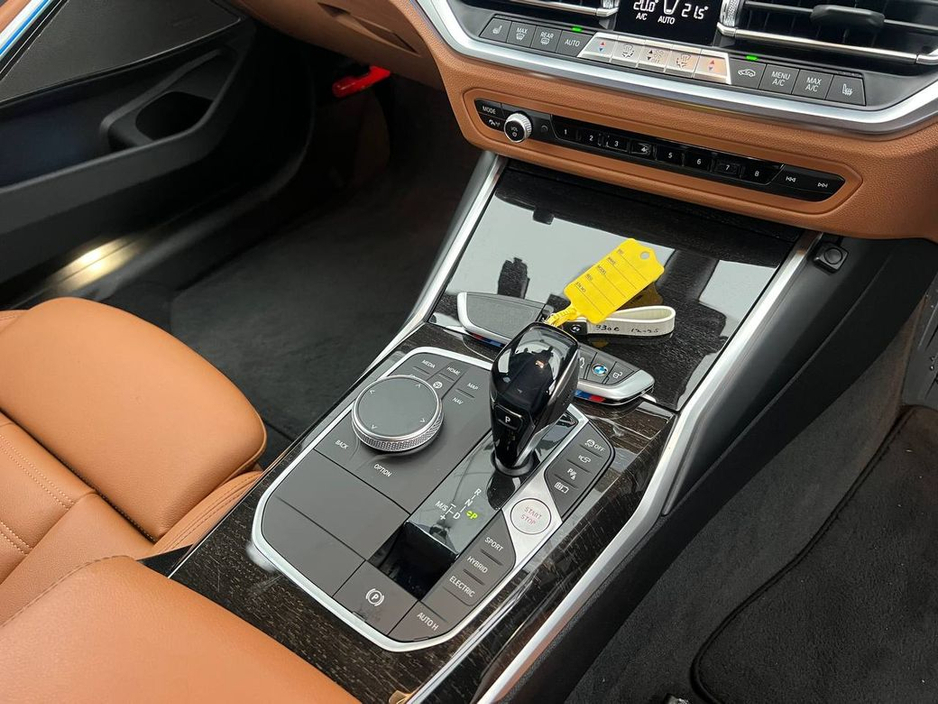 2021 BMW 3 Series 330e M-SPORT COMPETITION 2.0 * VERY LOW MILEAGE * // FULL SERVICE HISTORY // NEW 20" M3 COMP ALLOYS // LEATHER M-SPORT INTERIOR €36,900