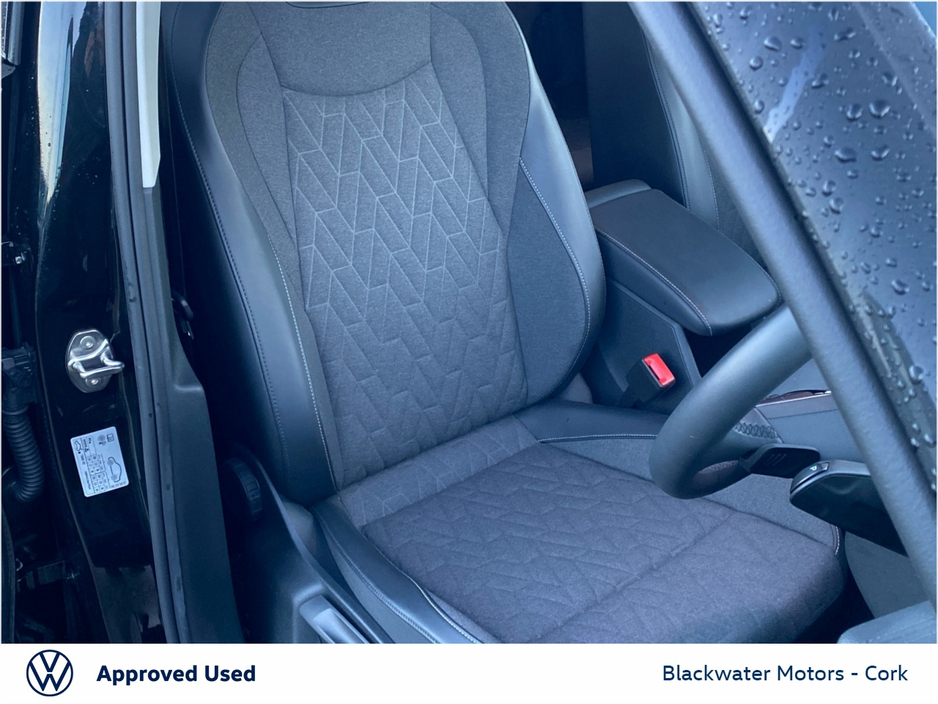 2025 Volkswagen Tayron - image 8