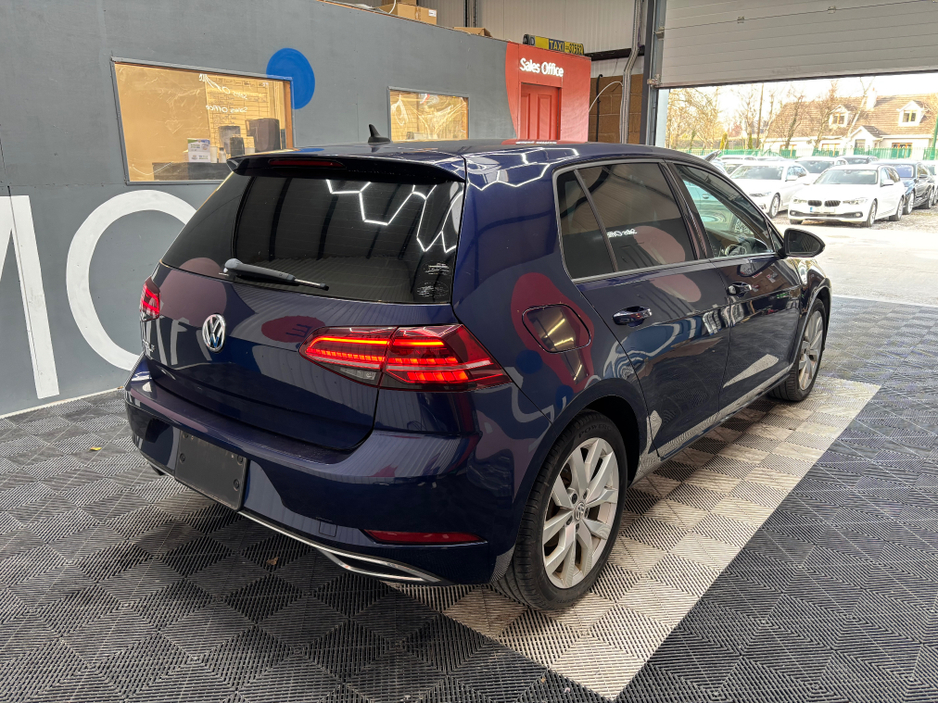 2018 Volkswagen Golf - image 2