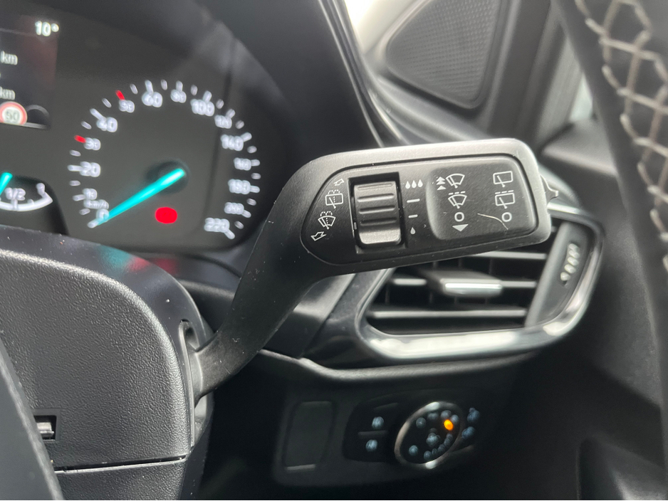 2023 Ford Puma - image 25