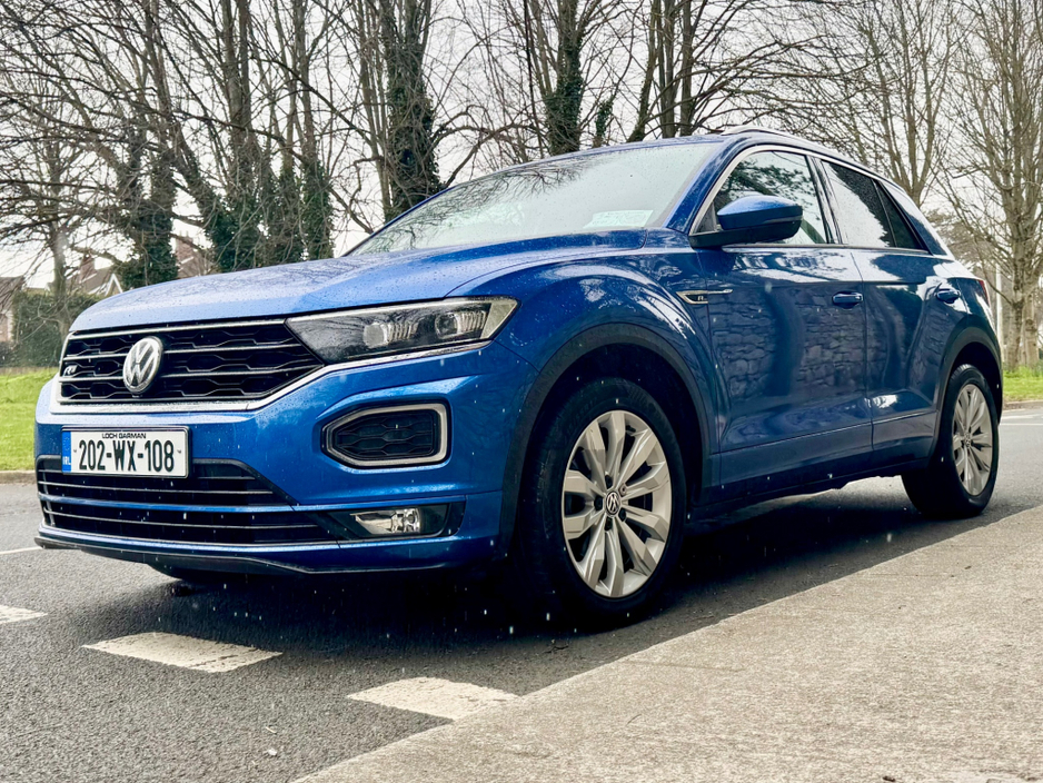 2020 Volkswagen T-Roc - image 3