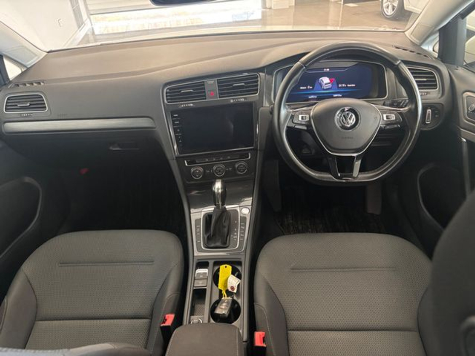 2020 Volkswagen Golf  €18,750