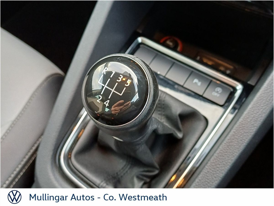 2016 Volkswagen Jetta - image 15