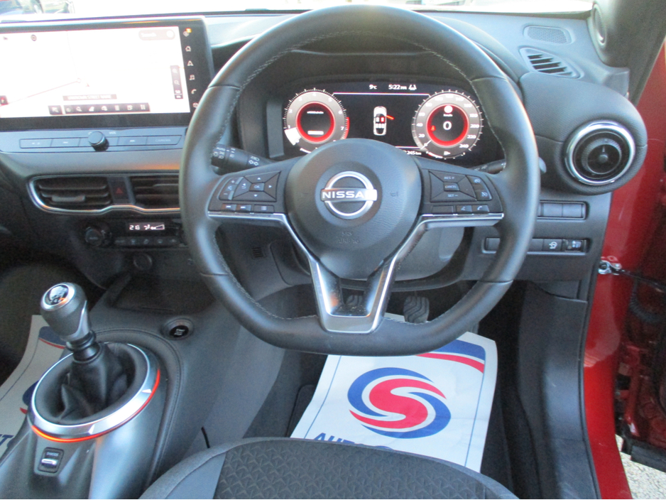 2025 Nissan Juke - image 26