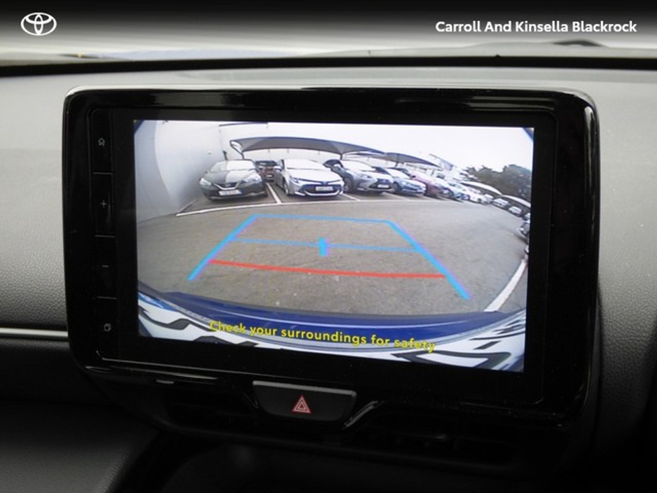 2022 Toyota Yaris Cross Hybrid Luna €25,950