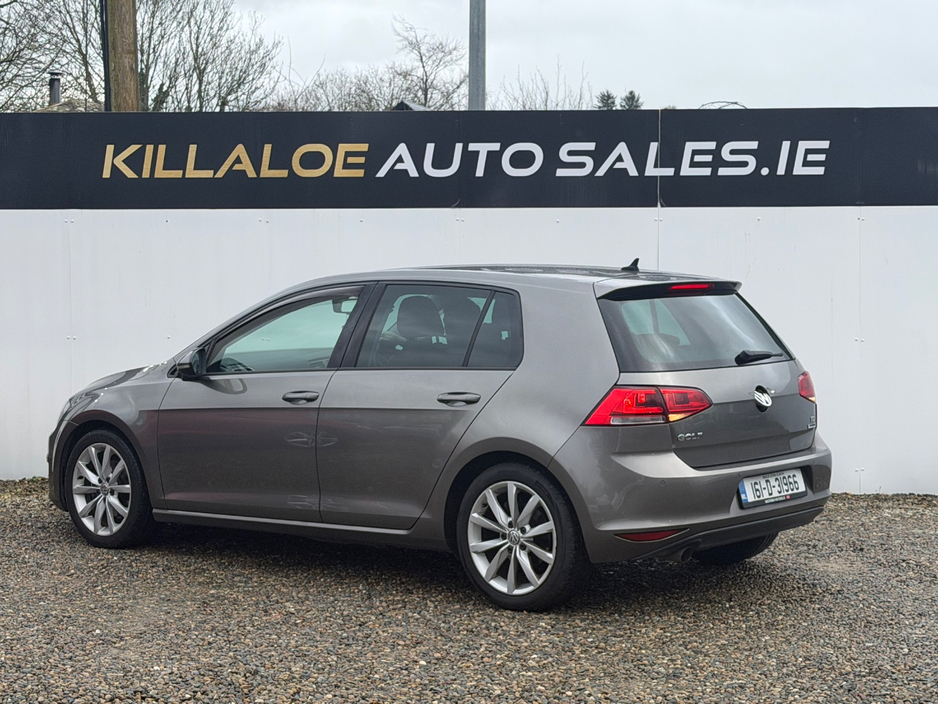 2016 Volkswagen Golf - image 4