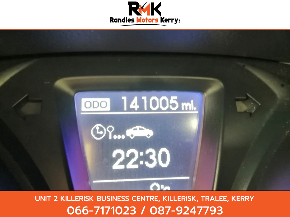 2013 Hyundai i30 - image 8