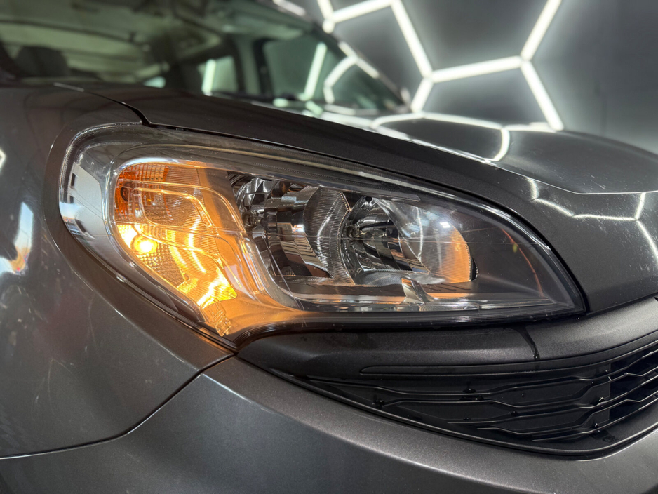 2017 Fiat Doblo - image 3