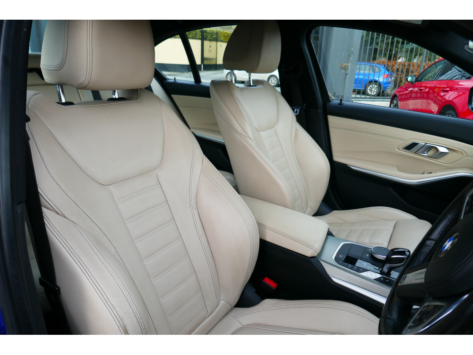 2020 BMW 3 Series - image 15