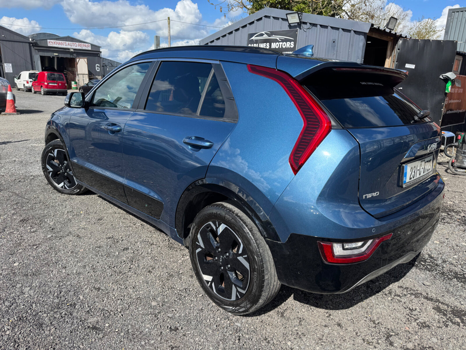 2023 Kia Niro - image 3