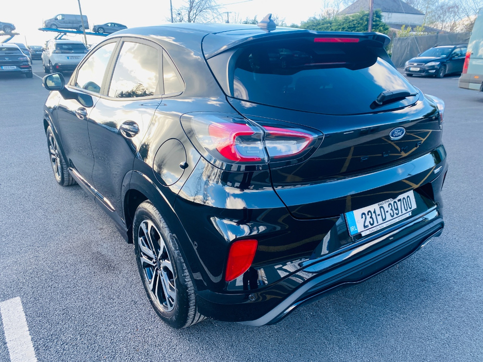 2023 Ford Puma - image 8