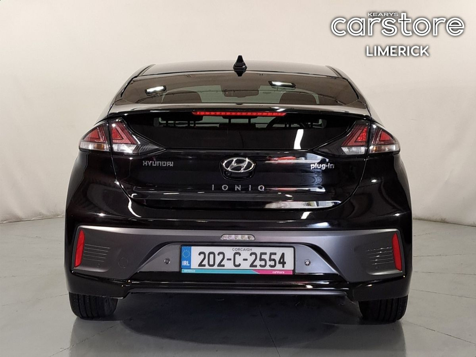 2020 Hyundai Ioniq - image 4