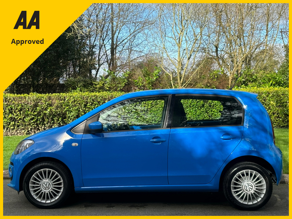 2014 Volkswagen up! - image 3