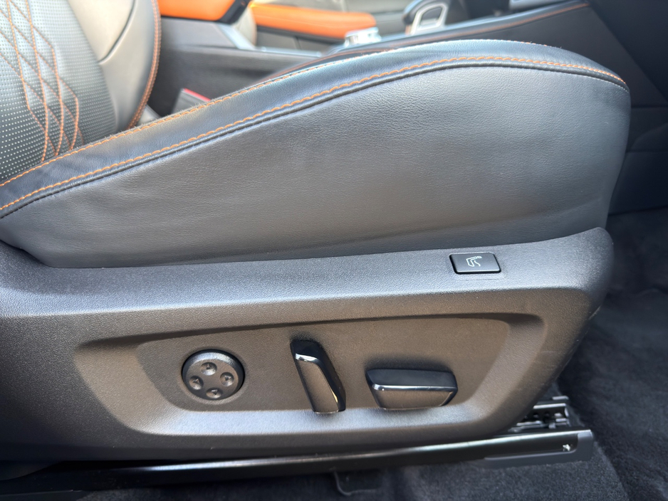 2023 Mitsubishi Outlander - image 24