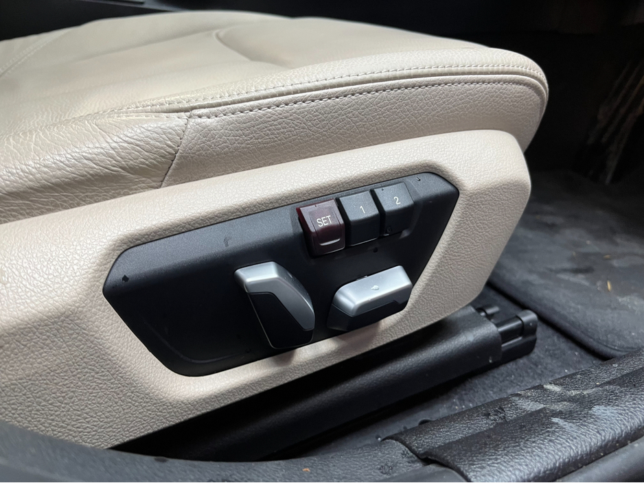 2018 BMW 1 Series - image 10