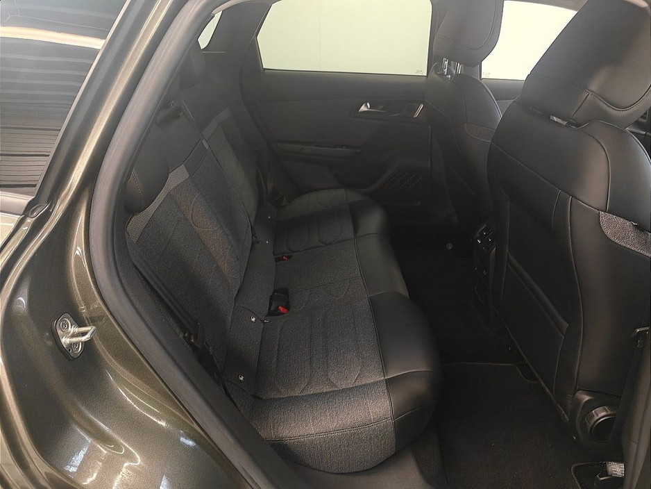 2024 Citroen C5X - image 6