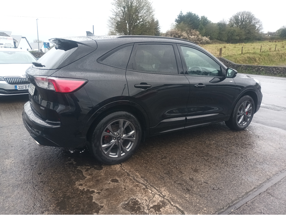 2023 Ford Kuga - image 6