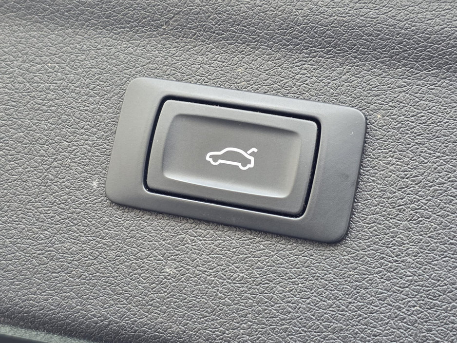 2017 Audi Q3 - image 15