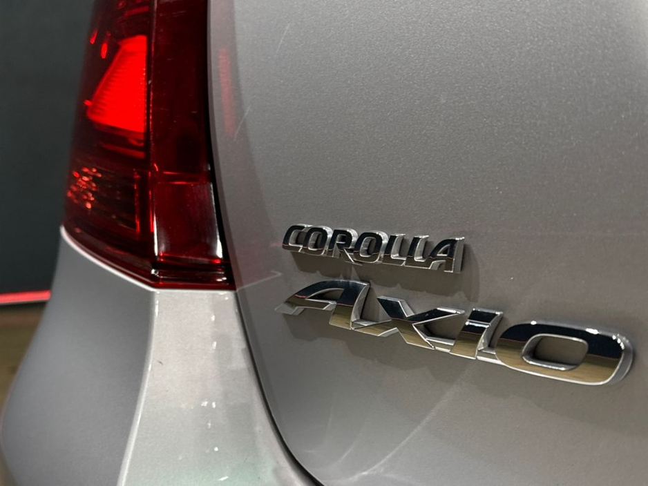 2020 Toyota Corolla - image 11