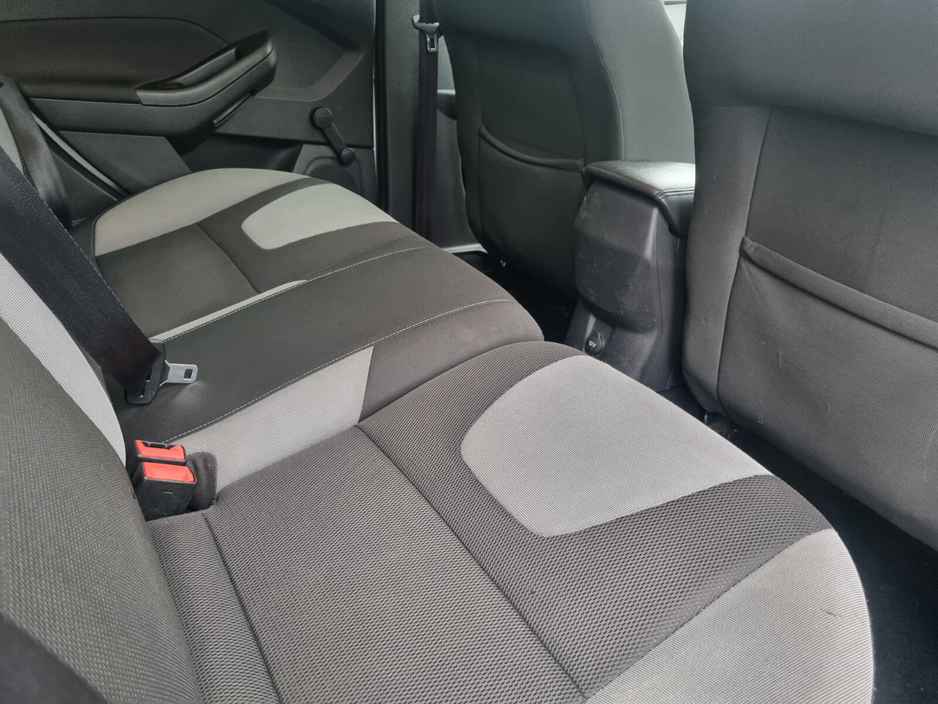 2014 Ford Focus - image 7