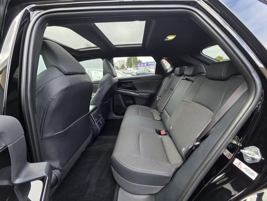 2024 Toyota bZ4X - image 10