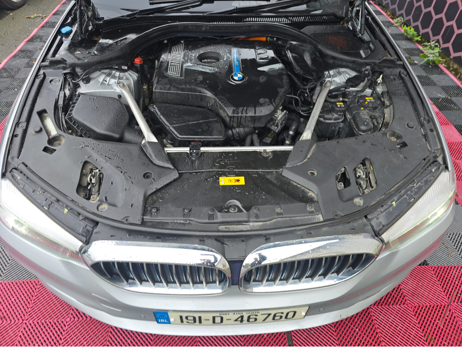 2019 BMW 5 Series - image 27