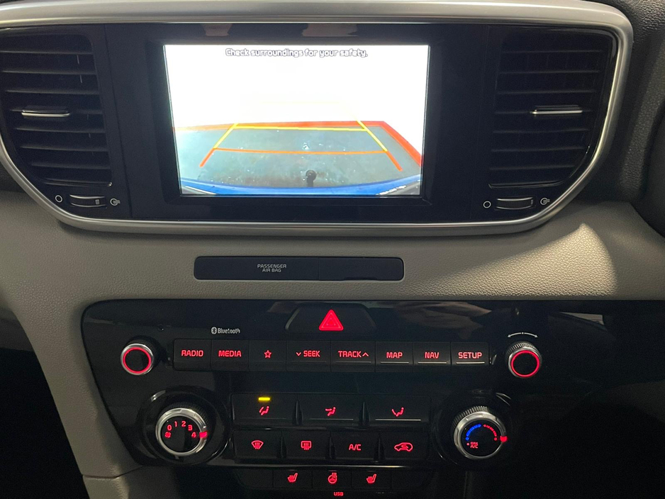 2018 Kia Sportage - image 8