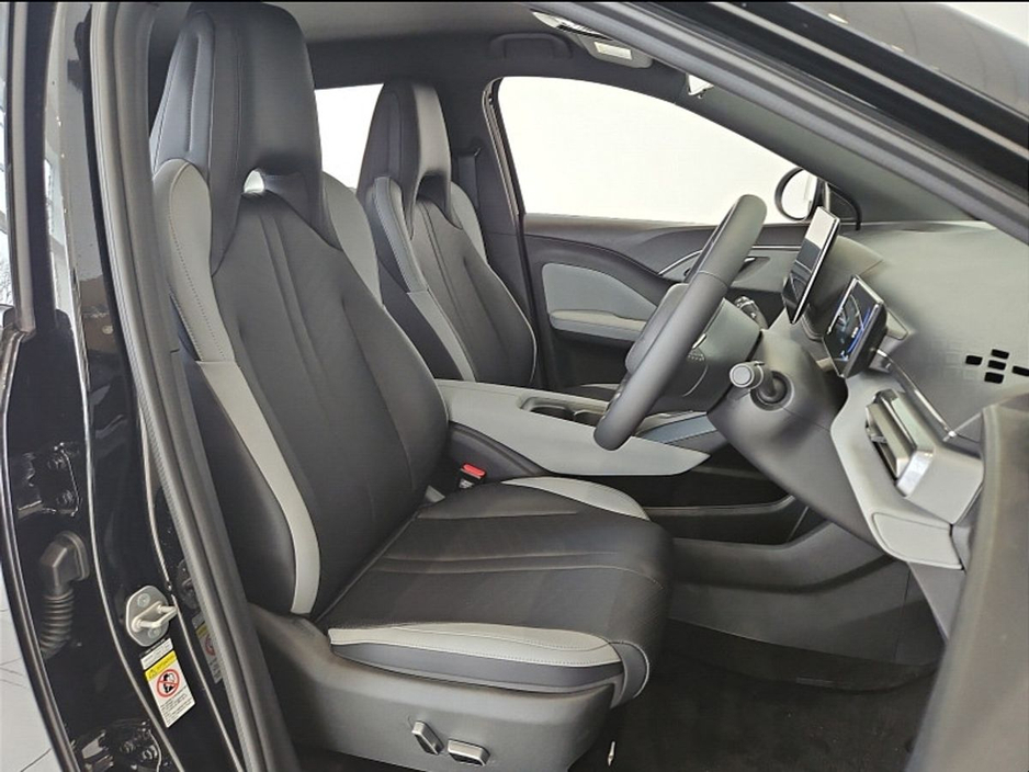 2026 BYD Dolphin Surf - image 4