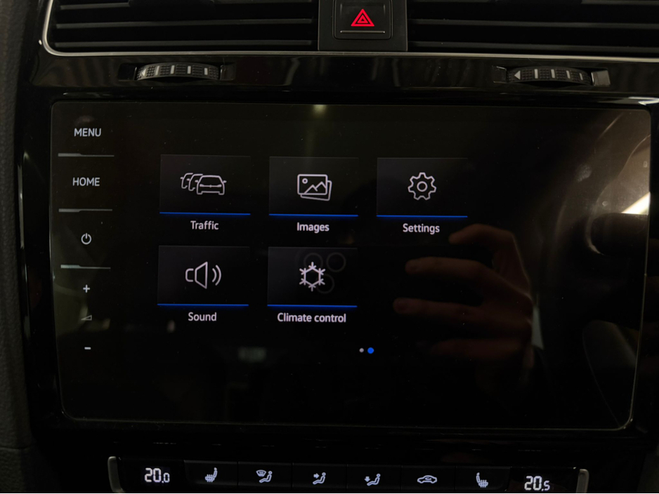 2018 Volkswagen Golf - image 27